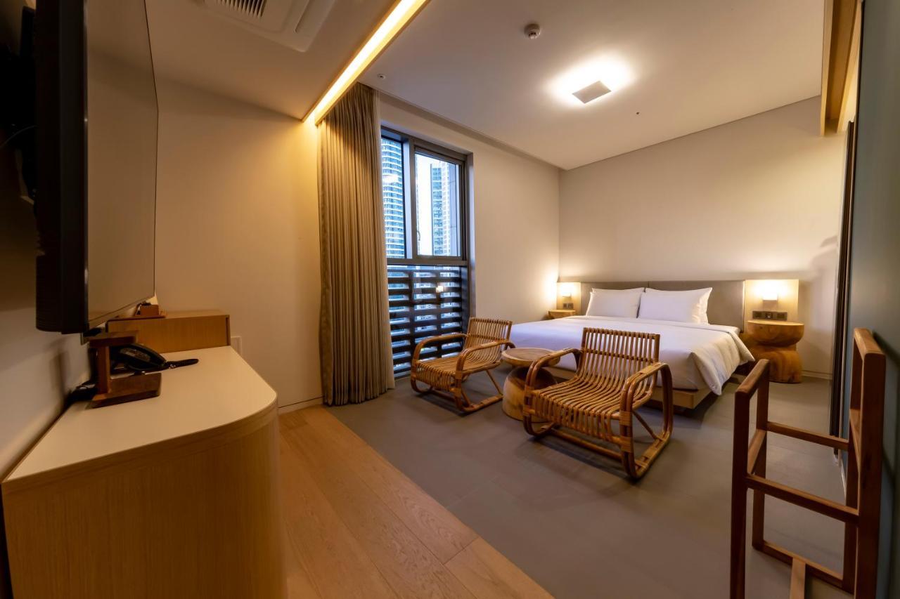 Hound Hotel Haeundae Signature Пусан Екстериор снимка