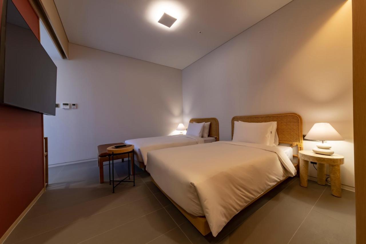Hound Hotel Haeundae Signature Пусан Екстериор снимка