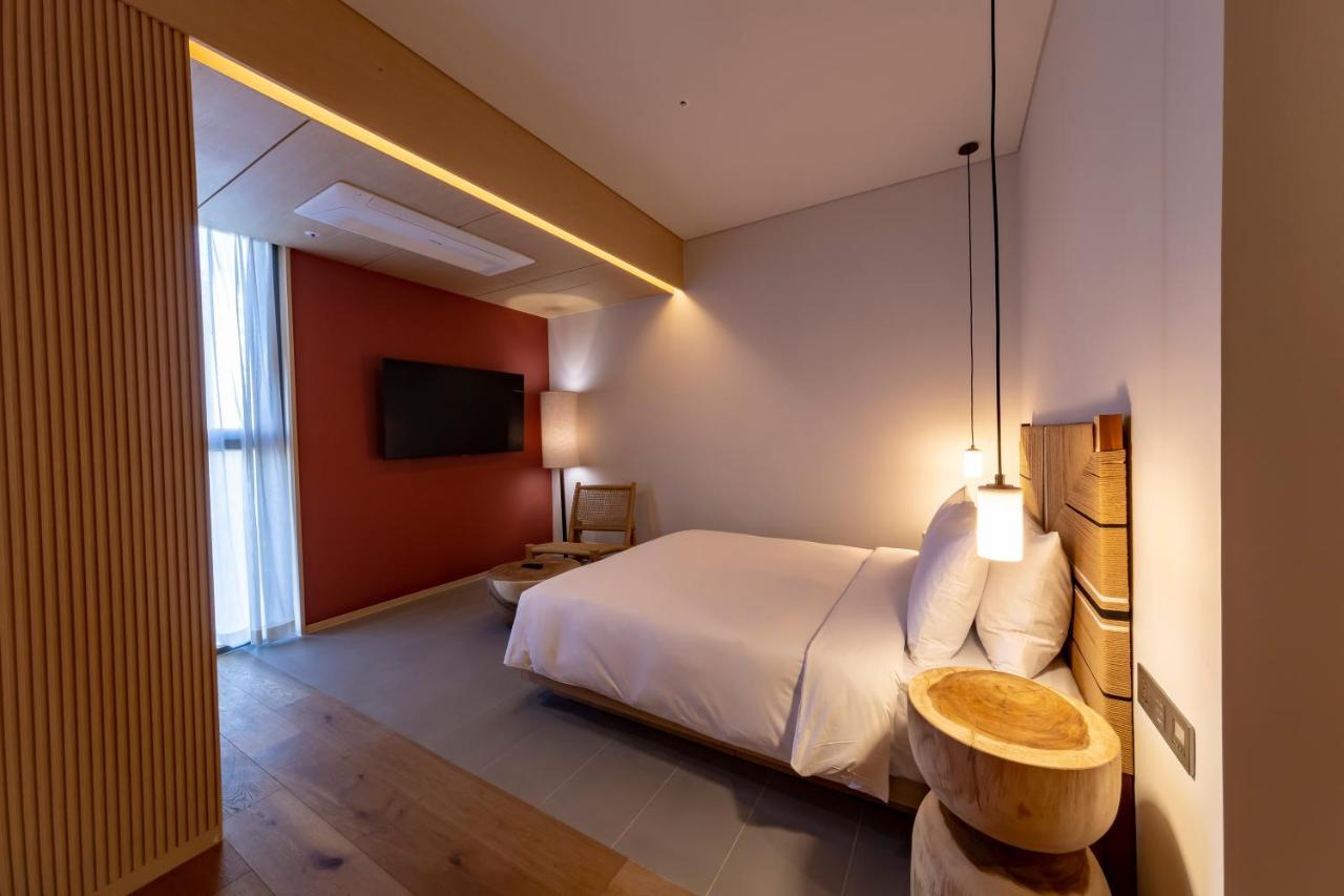Hound Hotel Haeundae Signature Пусан Екстериор снимка