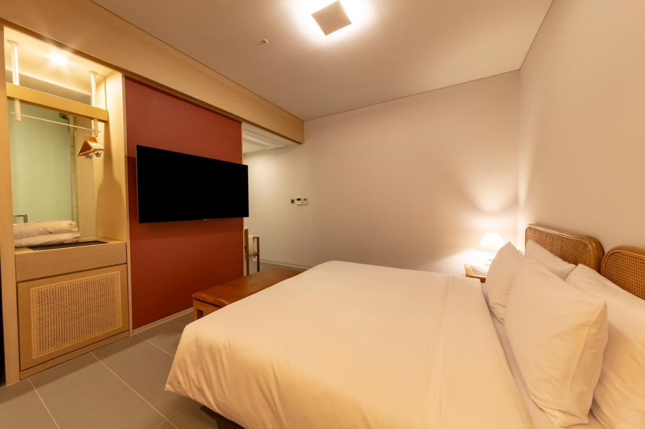 Hound Hotel Haeundae Signature Пусан Екстериор снимка