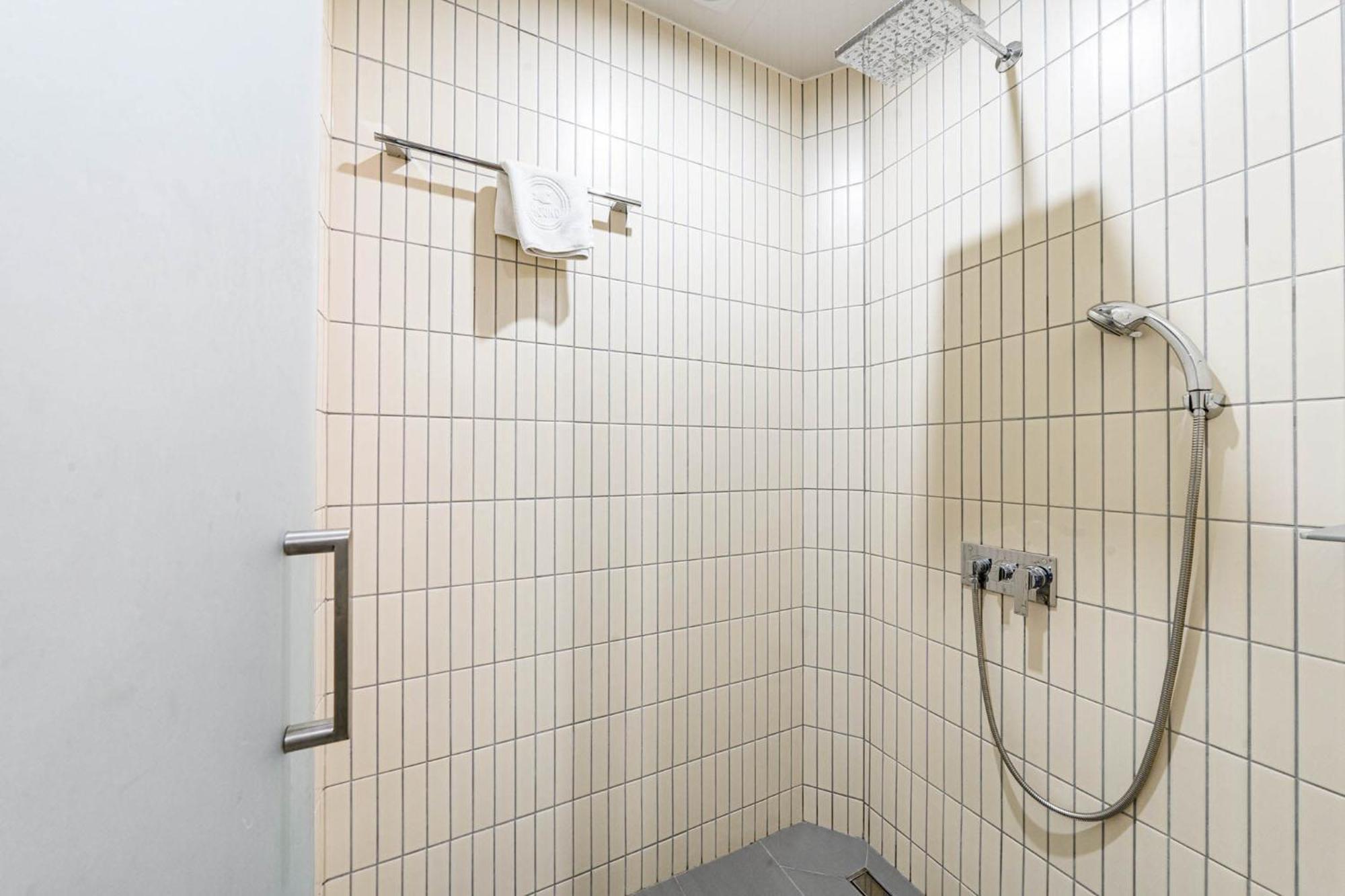 Hound Hotel Haeundae Signature Пусан Екстериор снимка